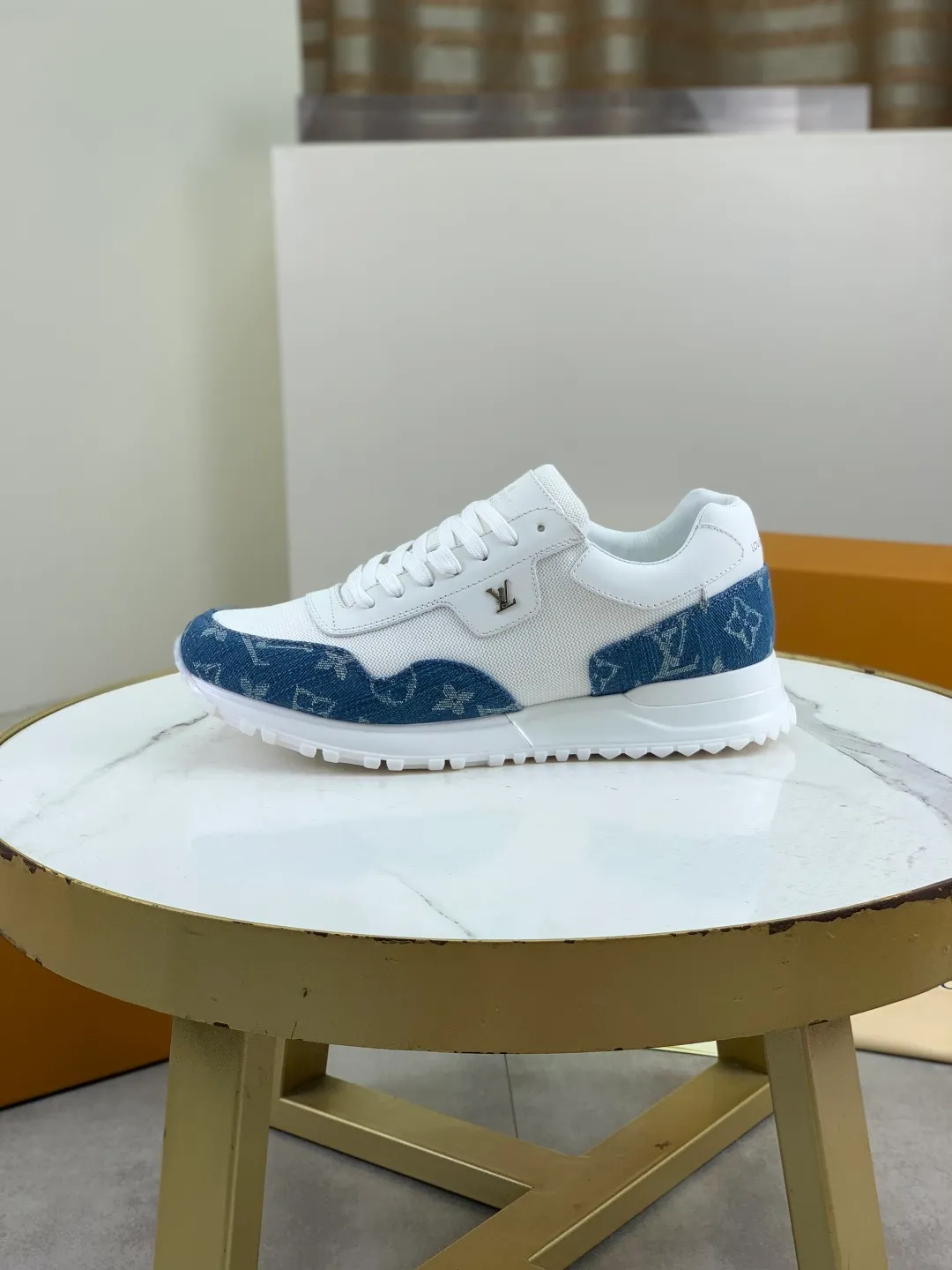Men's men's shoes 💰P680 new style 💶[LOUIS VUITTON] (original order) new style 🍀LV Louis Vuitton * - top version of LV classic trendy shoes! Made of imported original cowhide and water-dyed cowhide lining. The latest original wear-resistant rubber combination outsole! High quality products! Multiple colors available, code number: 38-44 (45 46 customized)